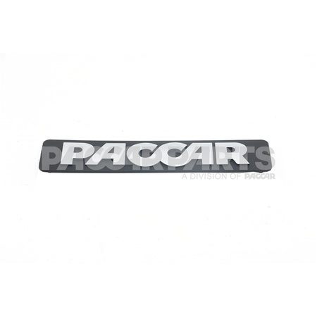 1882709PE BADGE-PACCAR ENGINE