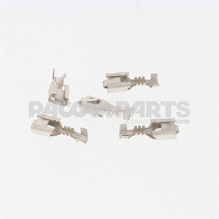 CN27300 TerminalF Spade 18Ga Pack 630Ser