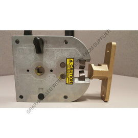 FNT IHD206UR DOOR LATCH-W/STRIKER BIFOLD