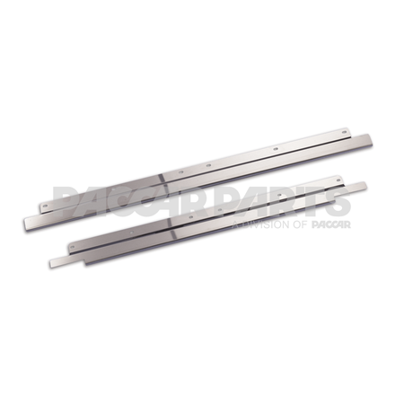 MD1511 GRILLE/BUMPER FILL PANEL, W900B KW