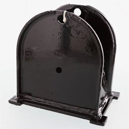 M82980 HANGER-REAR HUTCH